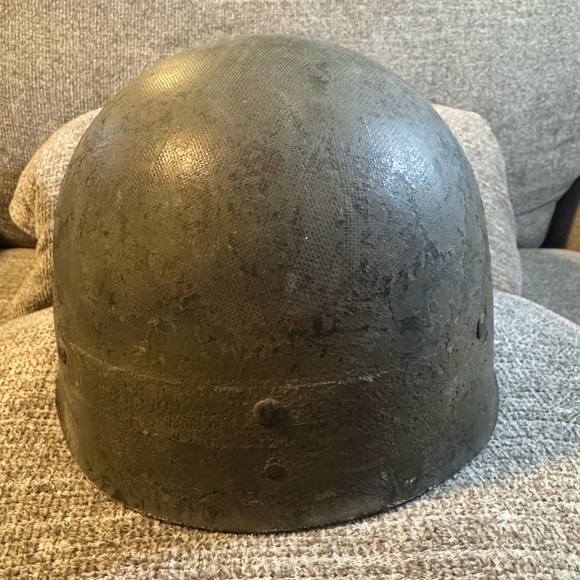 Vintage Vietnam War era US Army M1 combat helmet with liner - Picture 3 of 11